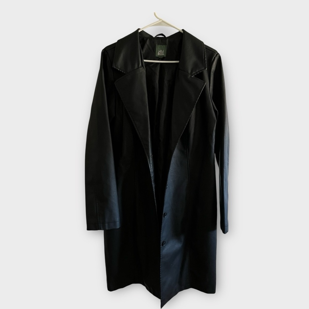 Chic Black Faux Leather Coat Wild Fable SIZE L JUNIORS EUC